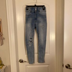 american eagle light wash jeans